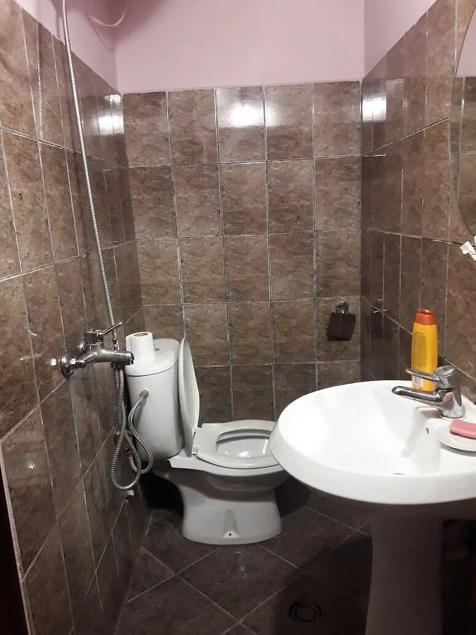 Dafina Hotel Tirana 2*,